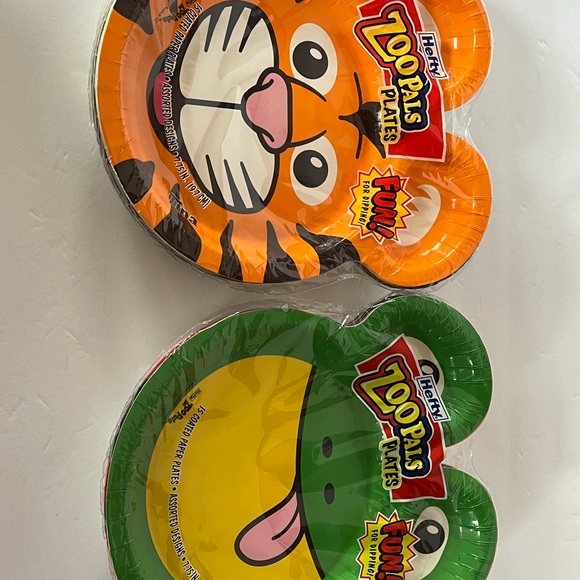 Hefty Zoo pals Zoopals party fishes serve ware New in package various designs - Picture 5 of 5